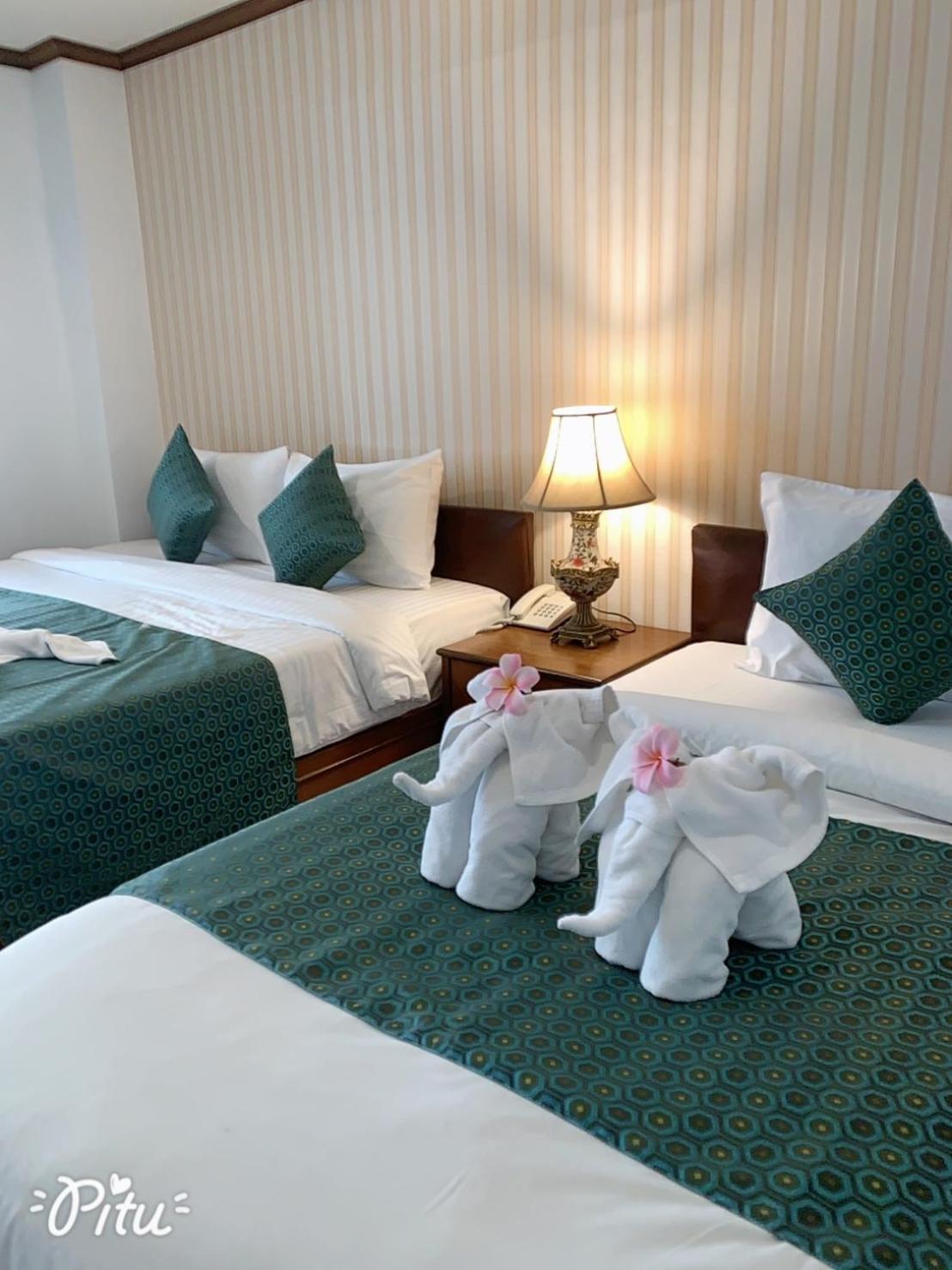 Hua Hin White Villa Hotel - Sha Certified Экстерьер фото